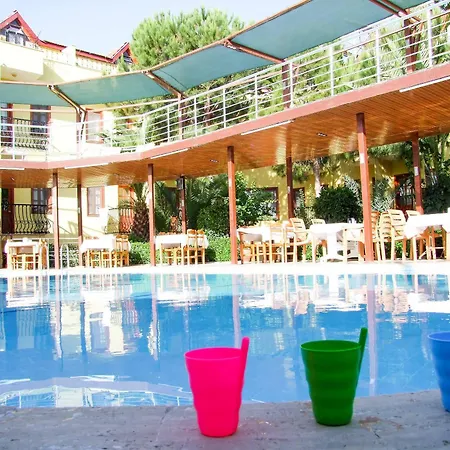 ホテル Grand Ruya Çeşme